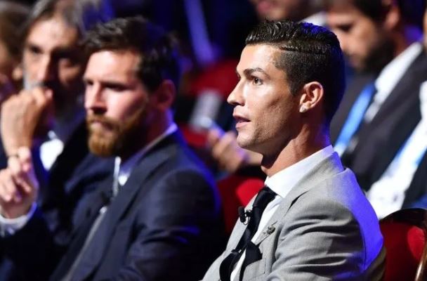 Ronaldo Kalahkan Messi Voting Penggemar Peraih ‘Ballon d’Or Sepanjang Masa’